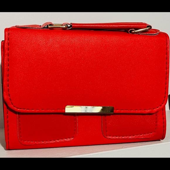 Red hand bag - Picture 3 of 3